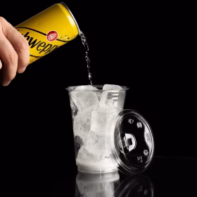 Artificer - Ice Cup - poharas jég - jég pohárban - jég pohár - jég rendelés, jég kiszállítás, jég vásárlás, jégkocka, kézműves jég, koktéljég, kockajég, zúzott jég, darált jég, jéggyártó, jégkészítő, jég házhozszállítás Budapest